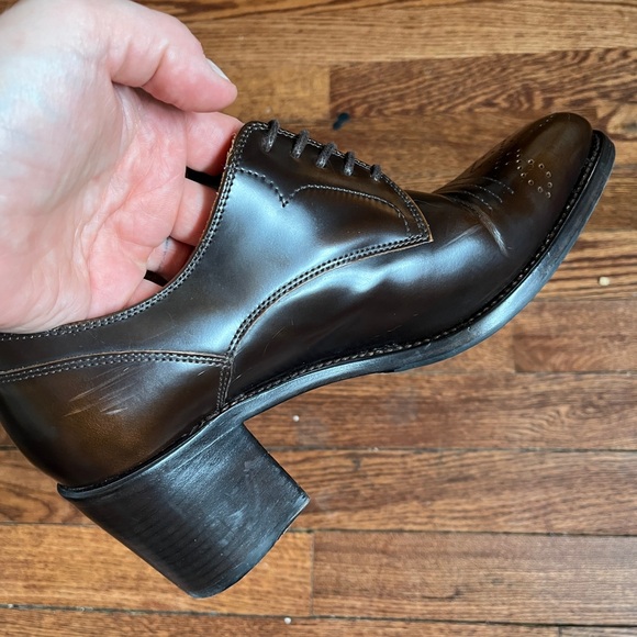 Beautiful EUC The Office of Angela Scott Heeled Oxford - Miss Button Midheel 40W - Picture 5 of 15
